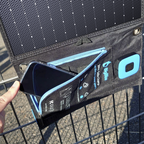 BigBlue　ソーラーチャージャー　SolarPowa28 電流計付き（B401E-N）                                                                                                                       累計販売数100万枚突破！